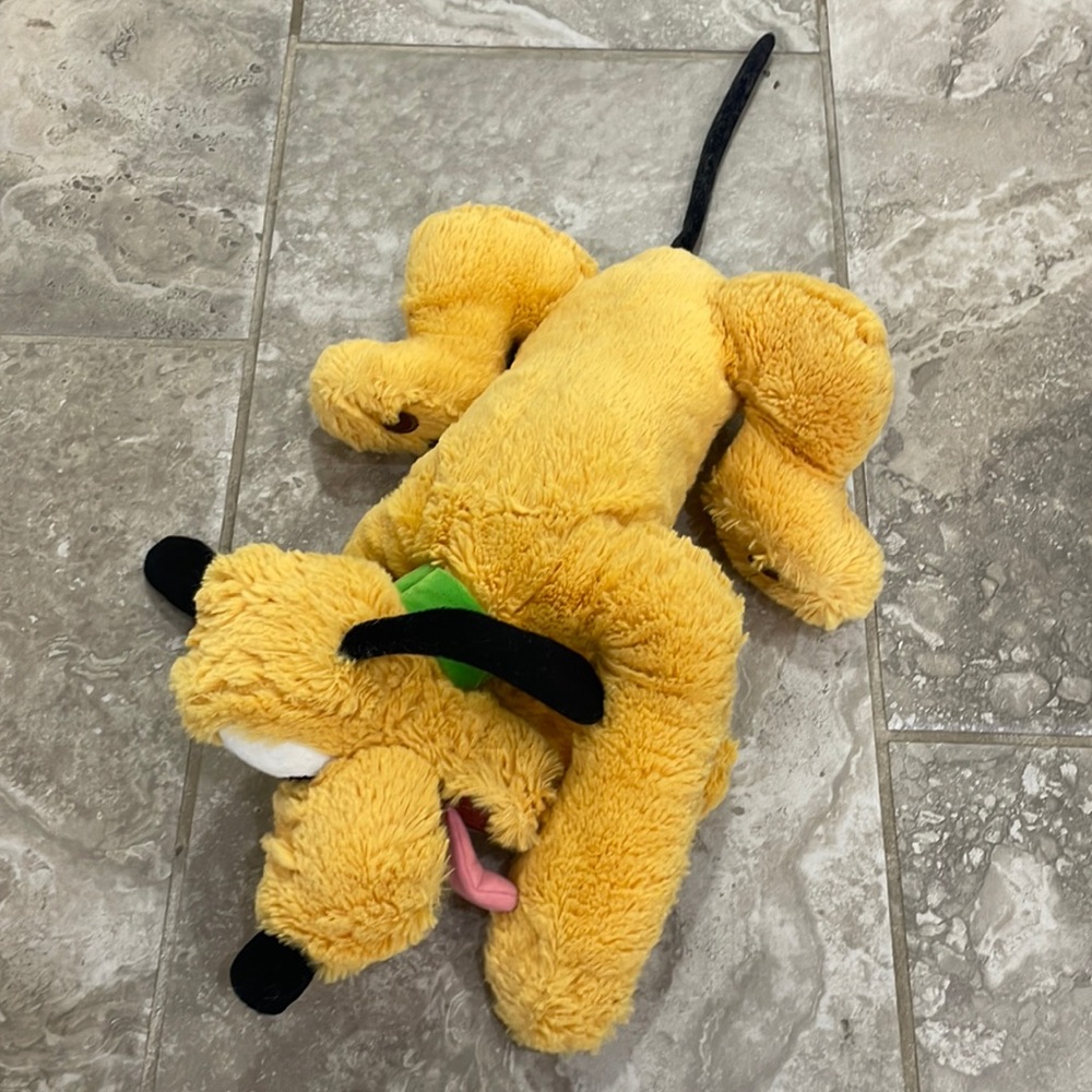 PLUTO Plush Disney Store Genuine Authentic Original Dog Stuffed Animal Toy‎ 16"